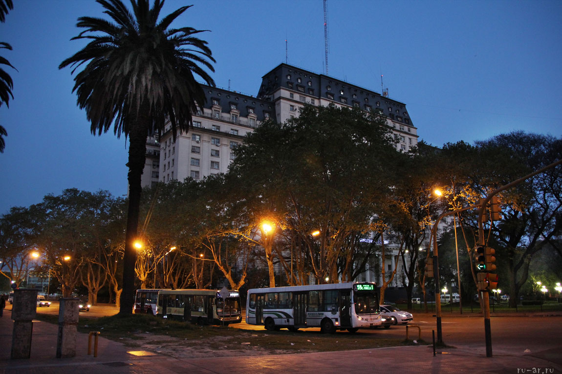 Av. Paseo Colon, Buenos Aires