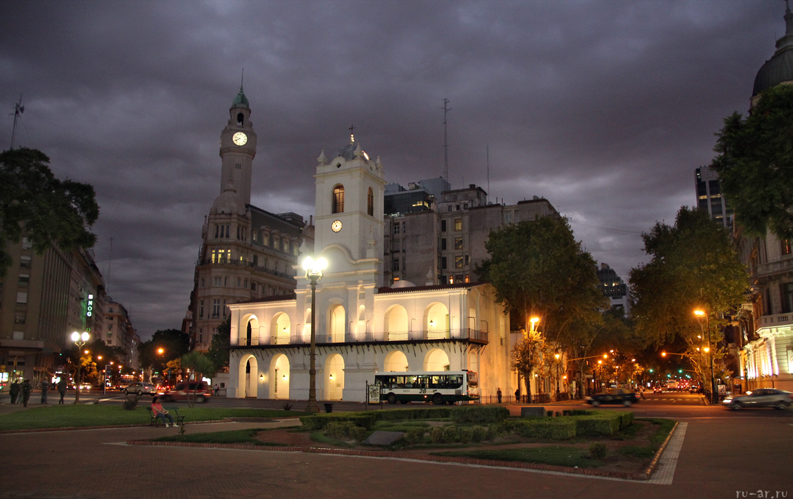 Майская Площадь в Буэнос-Айресе