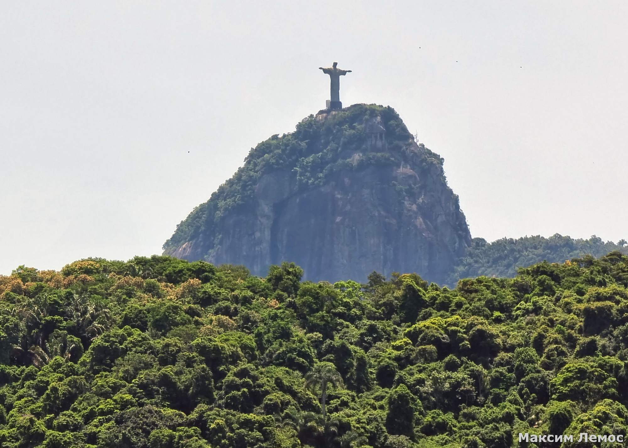 Статуя Христа Спасителя